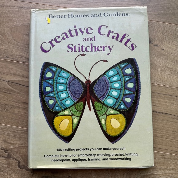 Vintage Book Creative Crafts and Stitchery How To Guide for Handcrafts - Picture 1 of 6